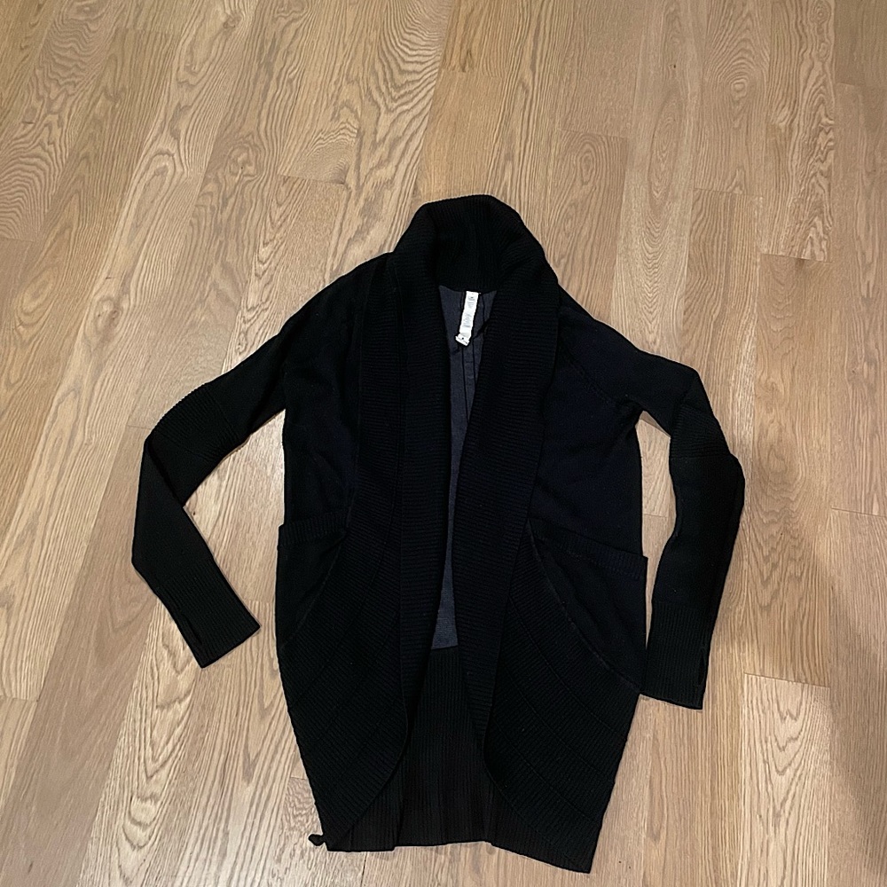 LULULEMON Black SIT in LOTUS Wrap Reversible Sweater SZ 4 - Picture 3 of 6